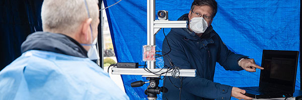 Contactless measurement method detects infections